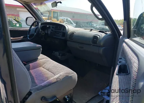 2001 Dodge Ram 1500 St z USA, uszkodzony, nr VIN 1B7HF16Y11S660574